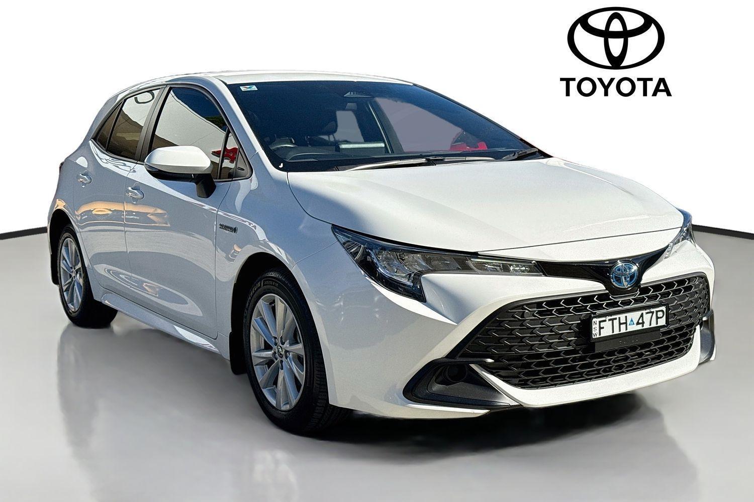 2024 Toyota Corolla Ascent Sport in White