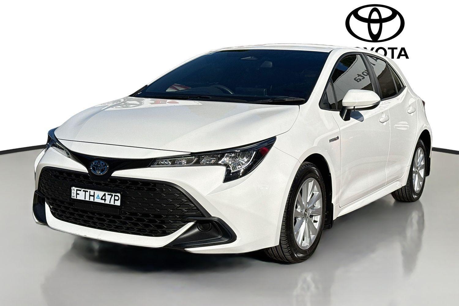 2024 Toyota Corolla Ascent Sport in White
