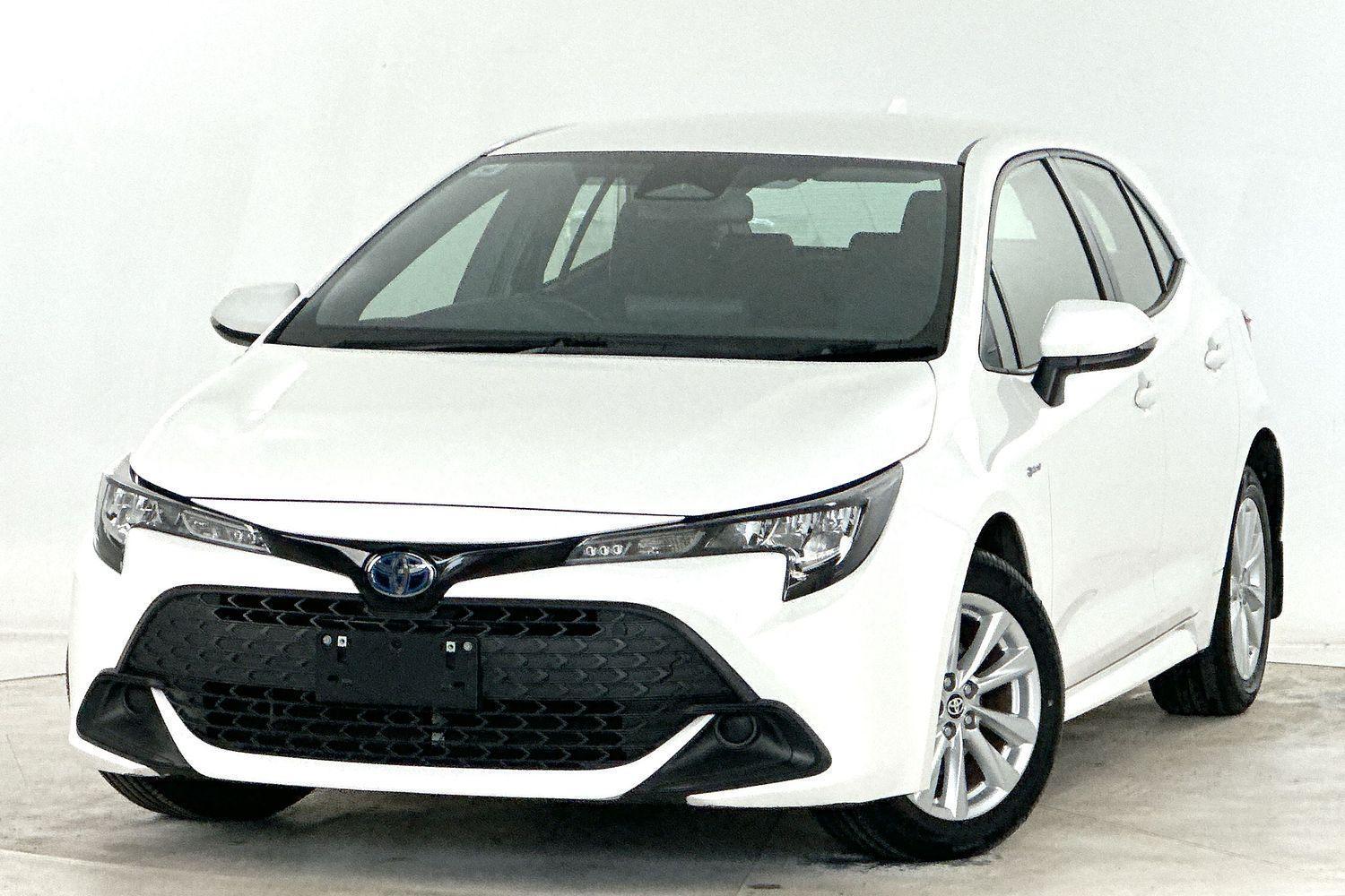2024 Toyota Corolla Ascent Sport in White