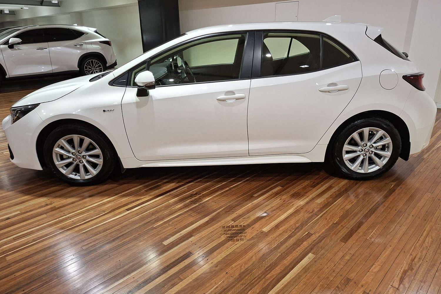 2024 Toyota Corolla Ascent Sport in White