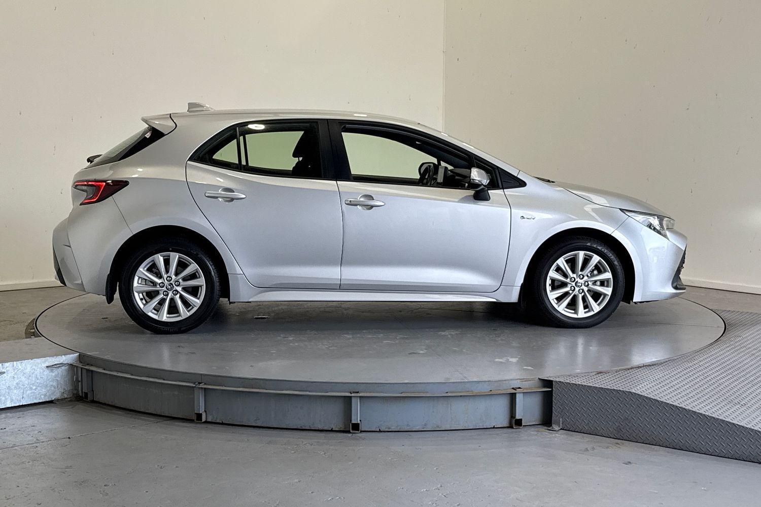 2024 Toyota Corolla Ascent Sport in Silver