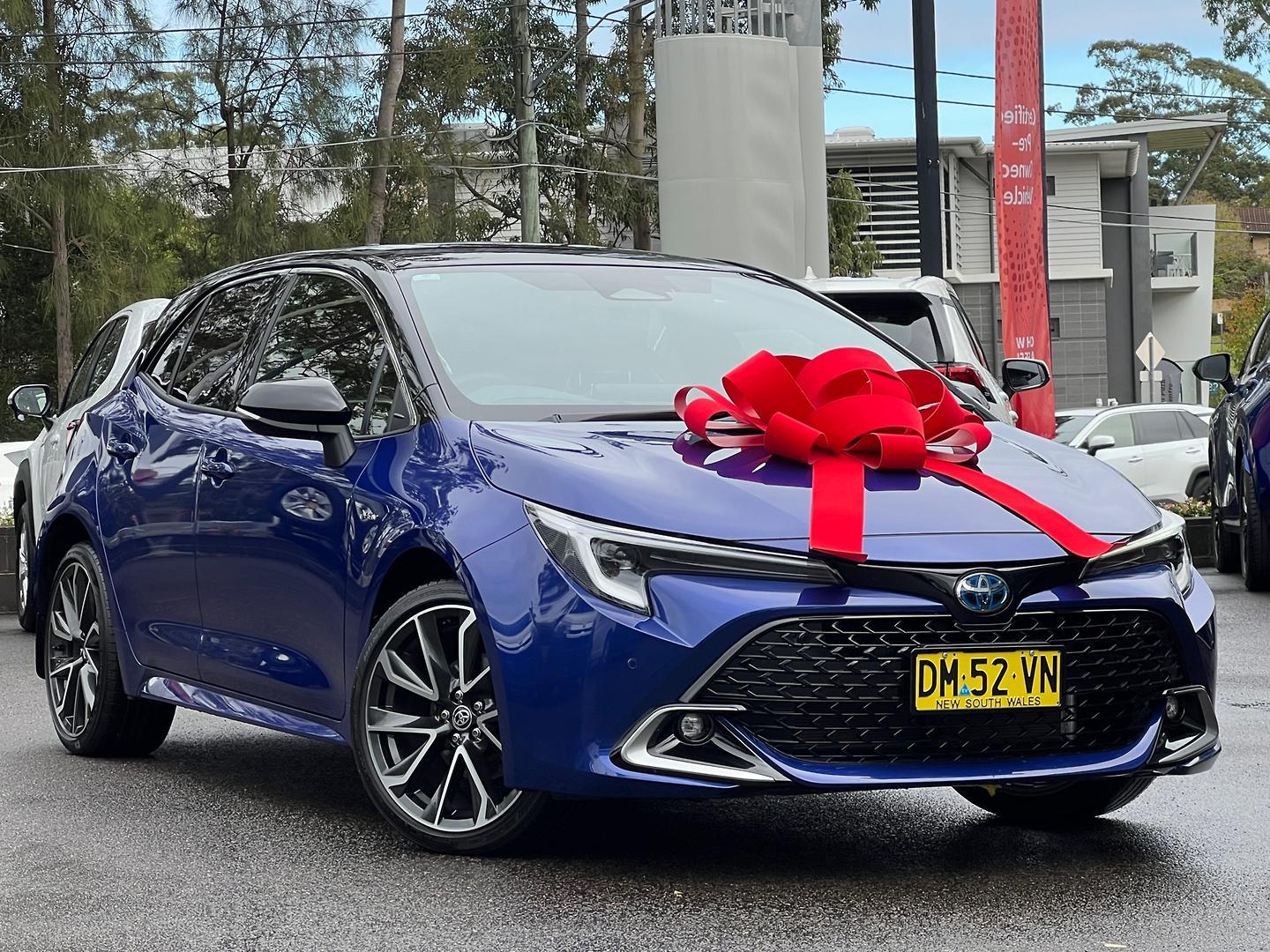 2025 Toyota Corolla ZR in Two Tone Blue