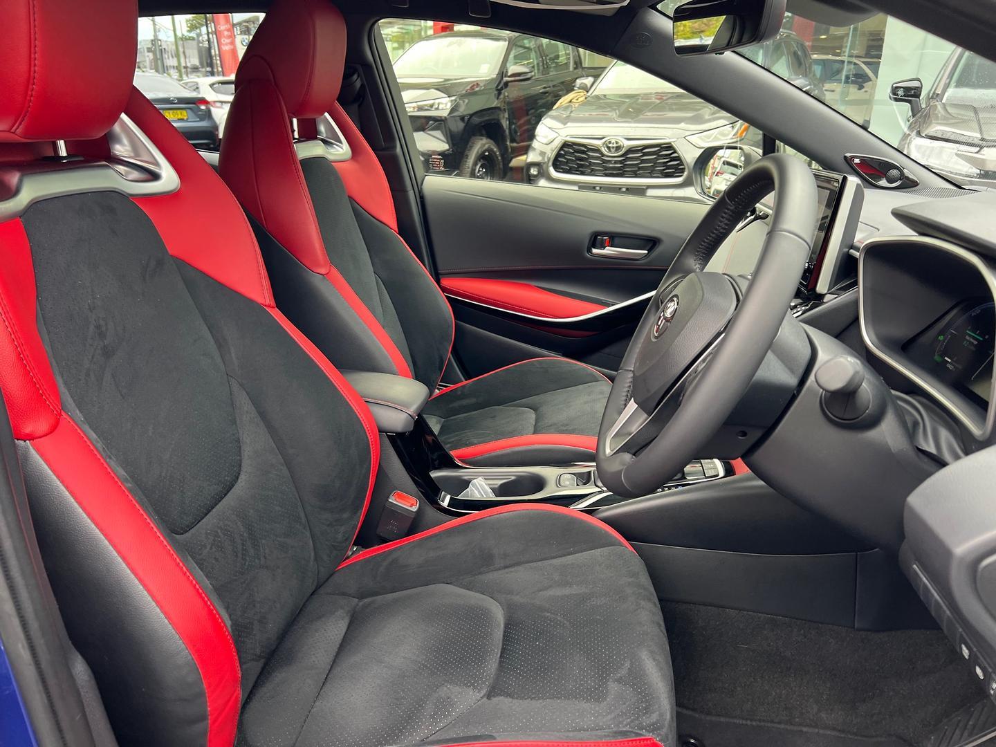 2025 Toyota Corolla ZR in Two Tone Blue
