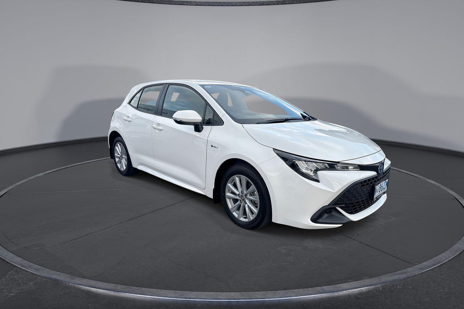 2025 Toyota Corolla Ascent Sport in White