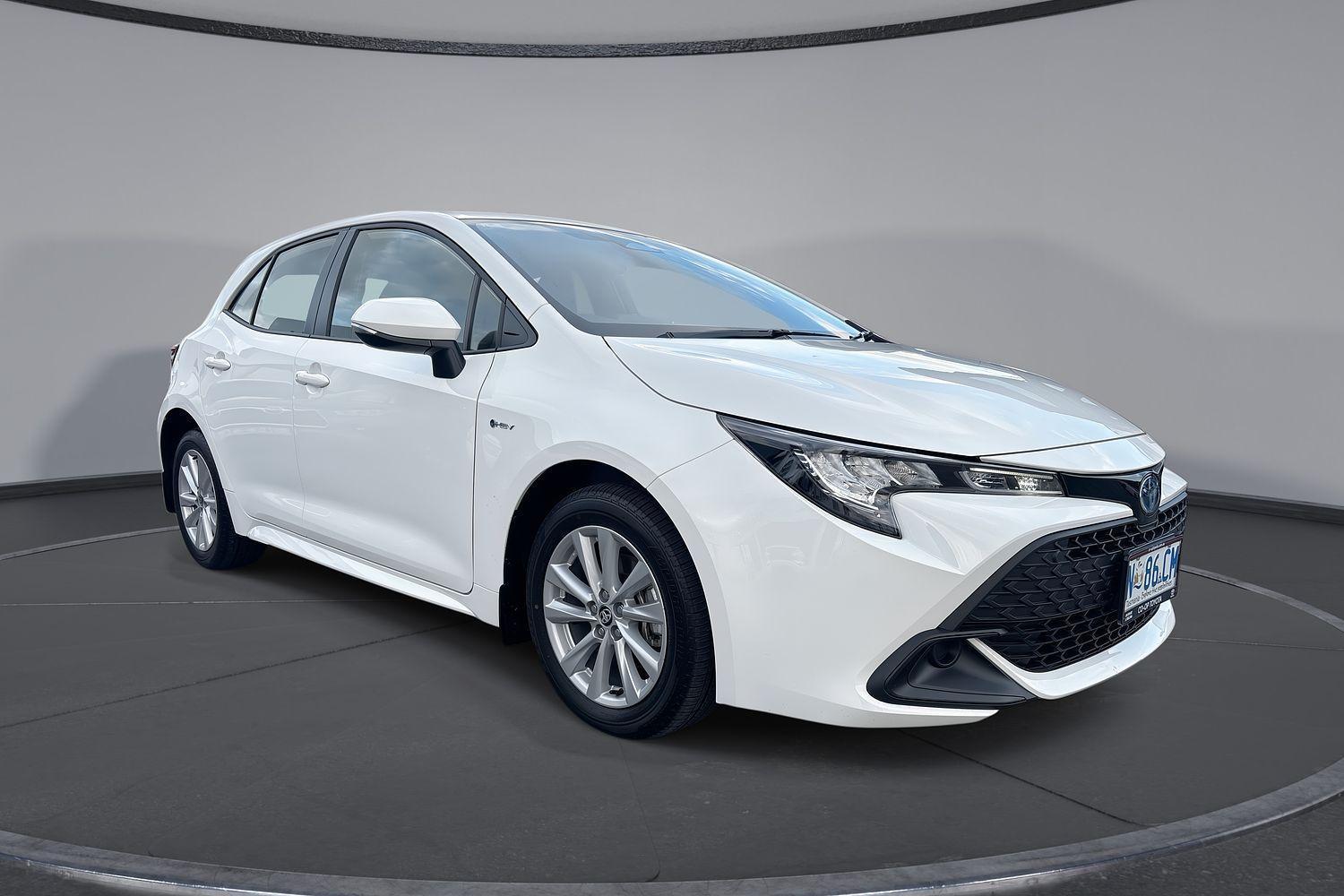2025 Toyota Corolla Ascent Sport in White