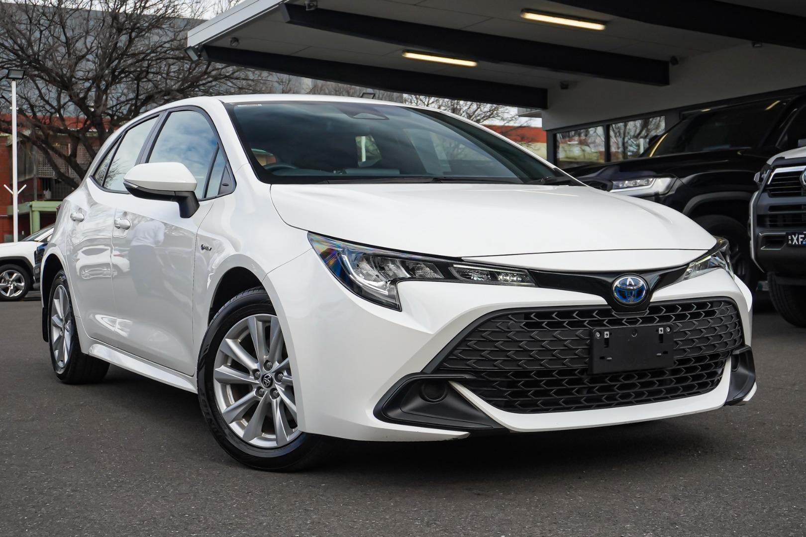 2025 Toyota Corolla Ascent Sport in White