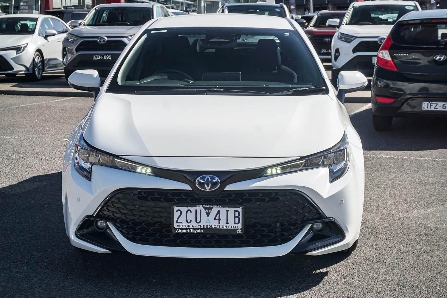 2025 Toyota Corolla SX in White