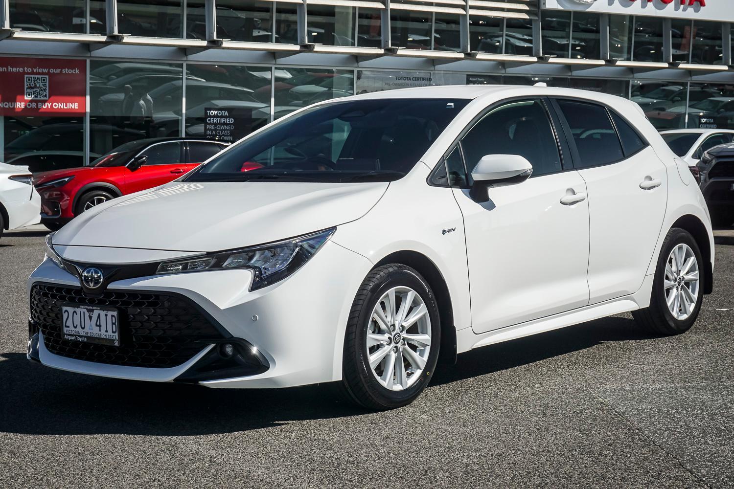 2025 Toyota Corolla SX in White