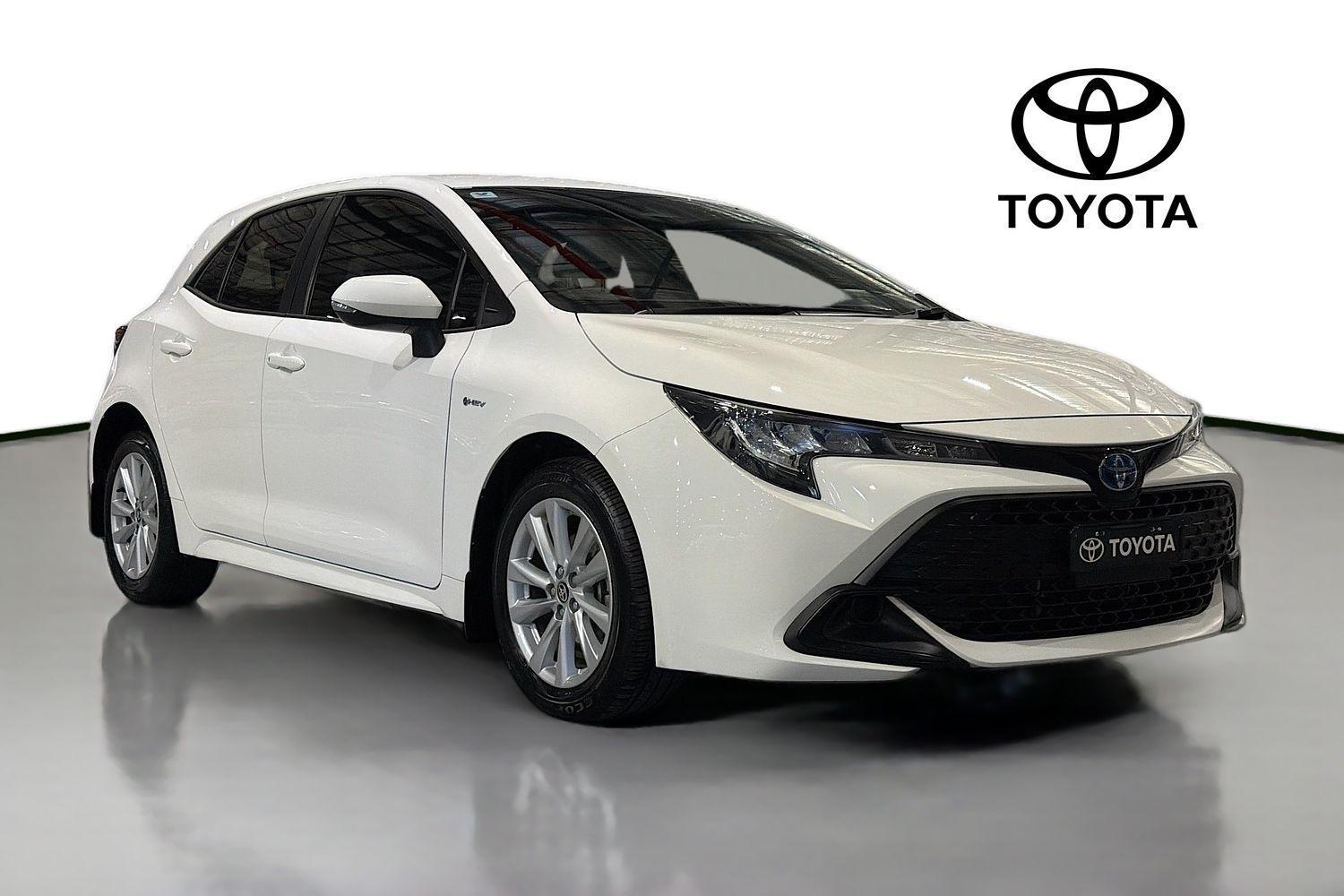 2025 Toyota Corolla Ascent Sport in White