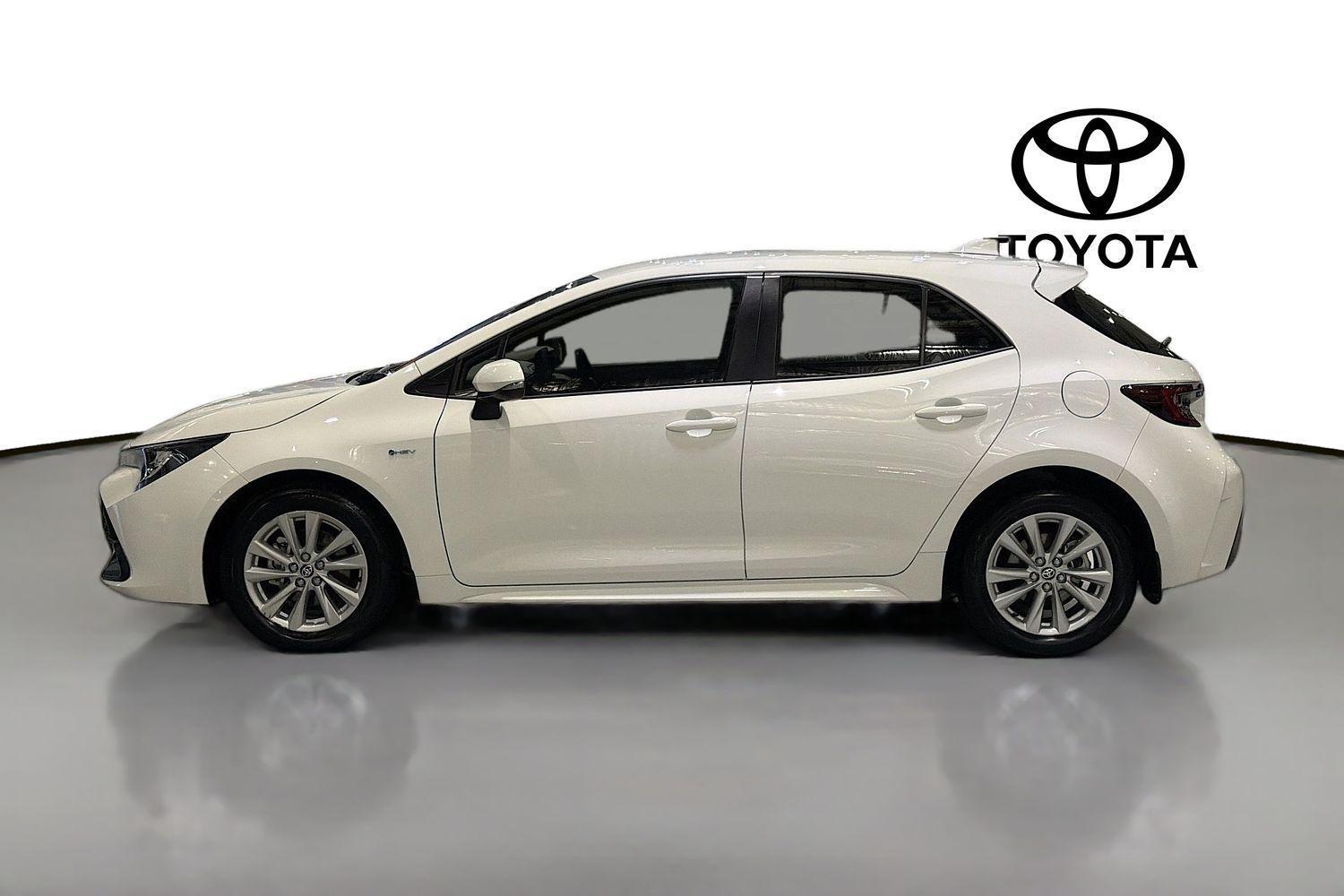 2025 Toyota Corolla Ascent Sport in White