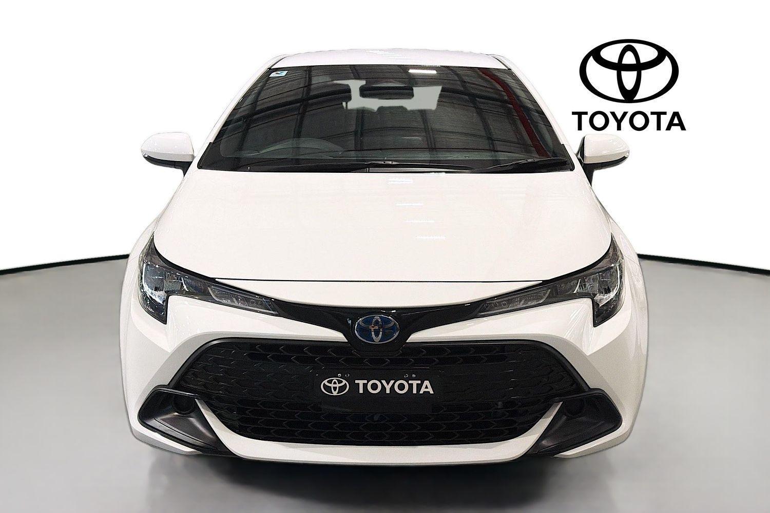 2025 Toyota Corolla Ascent Sport in White