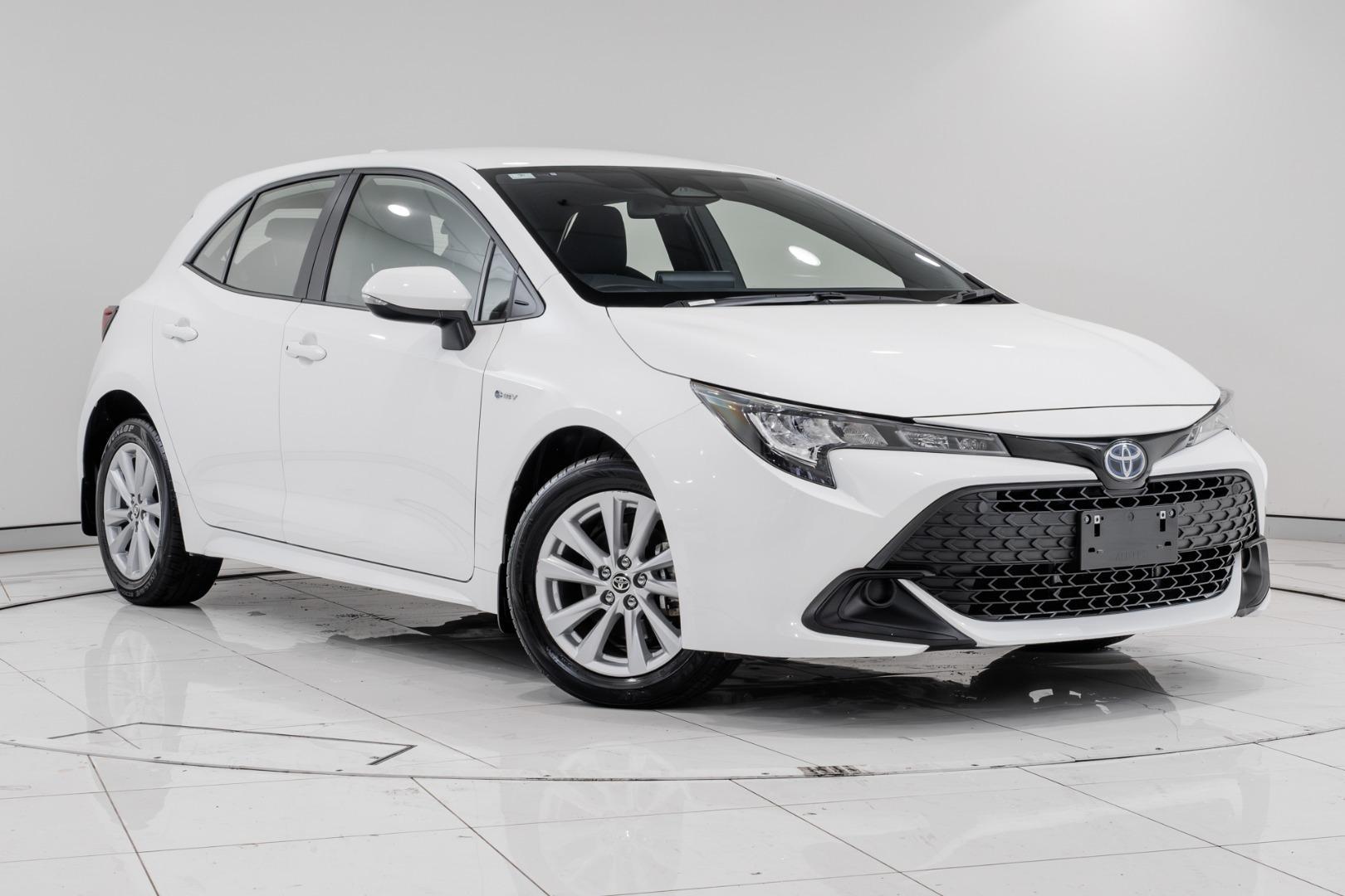 2025 Toyota Corolla Ascent Sport in White