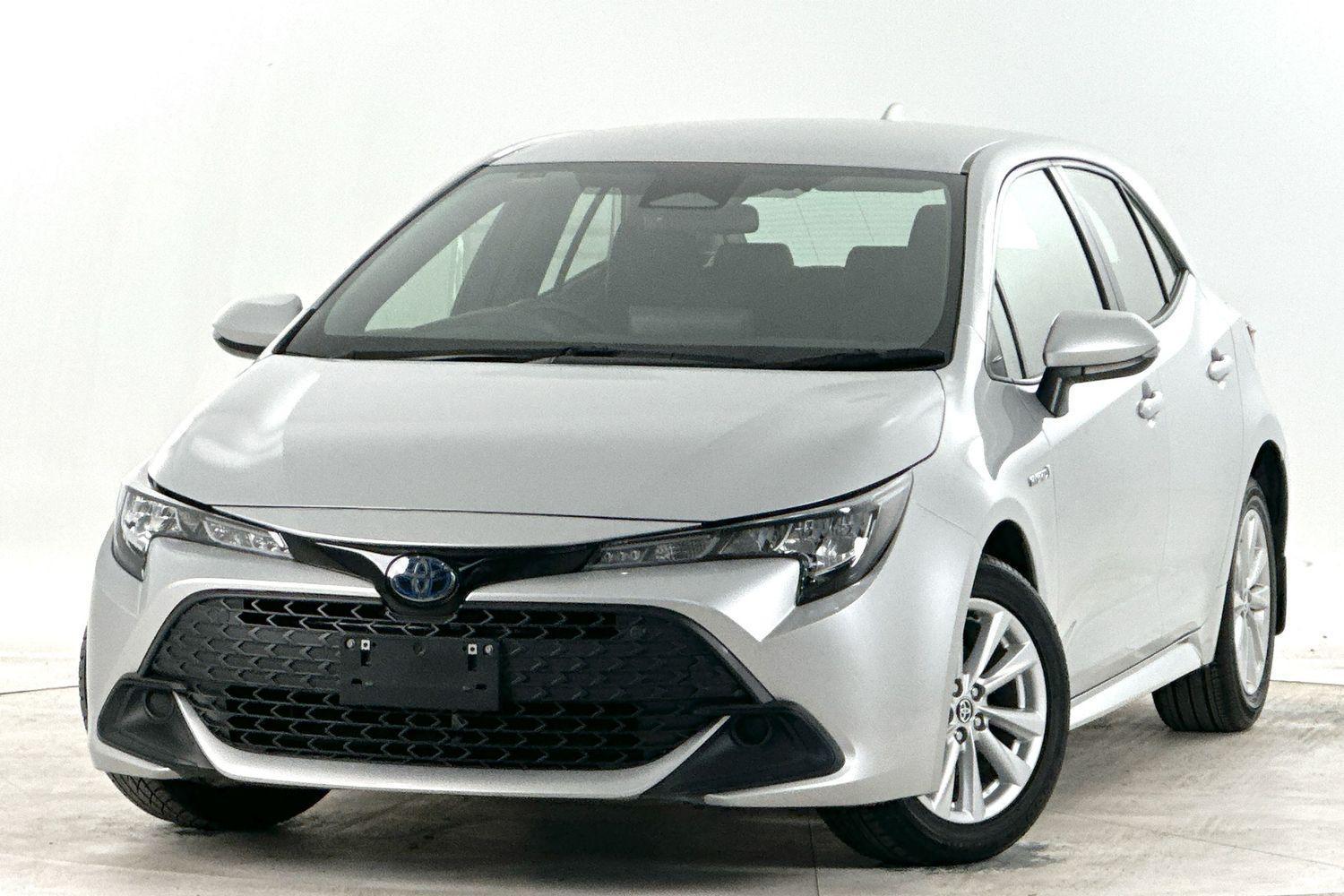 2022 Toyota Corolla Ascent Sport in Silver