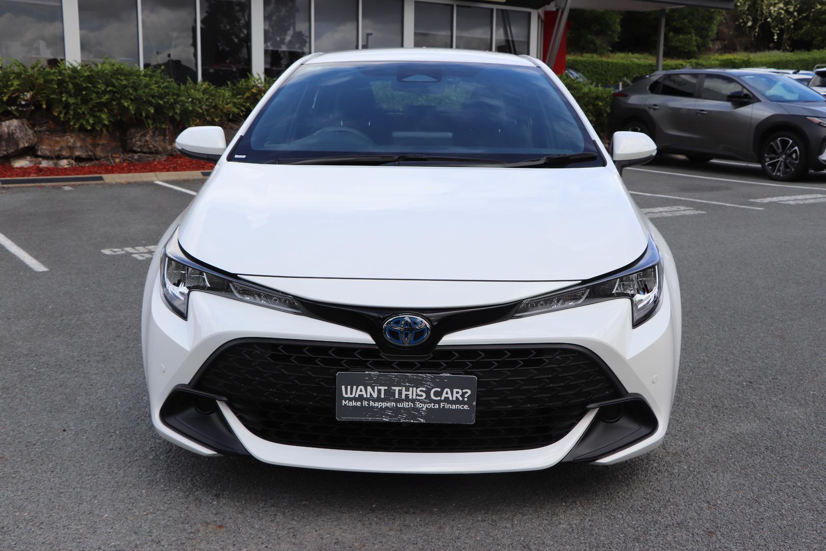 2023 Toyota Corolla Ascent Sport in White