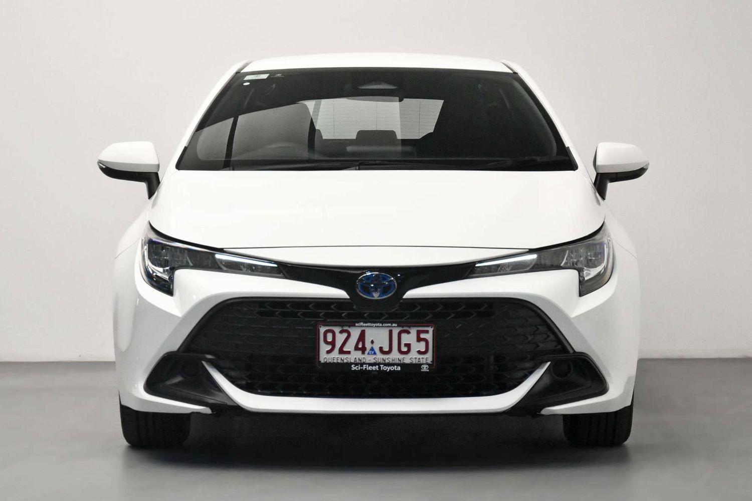 2023 Toyota Corolla Ascent Sport in White