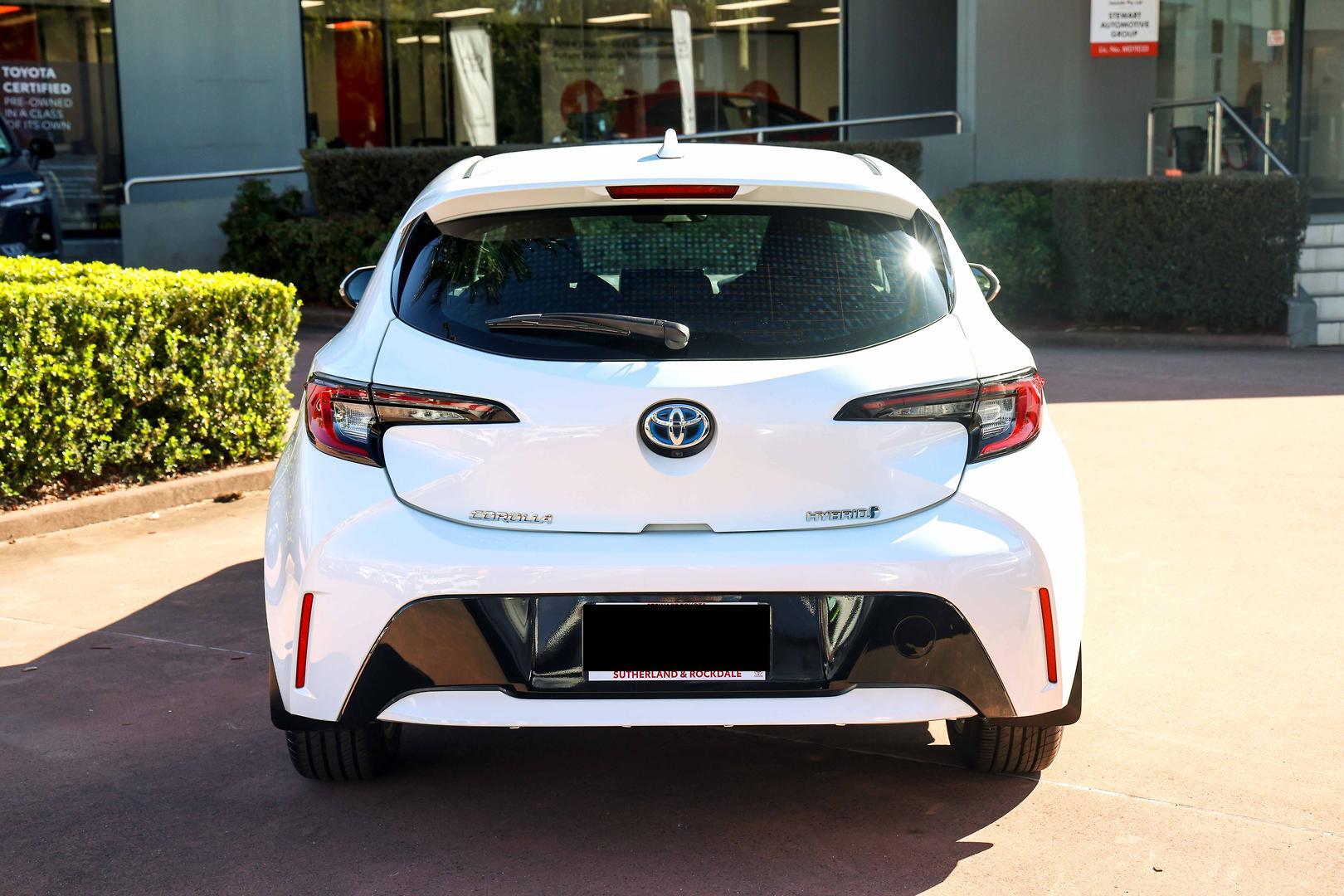 2023 Toyota Corolla Ascent Sport in White