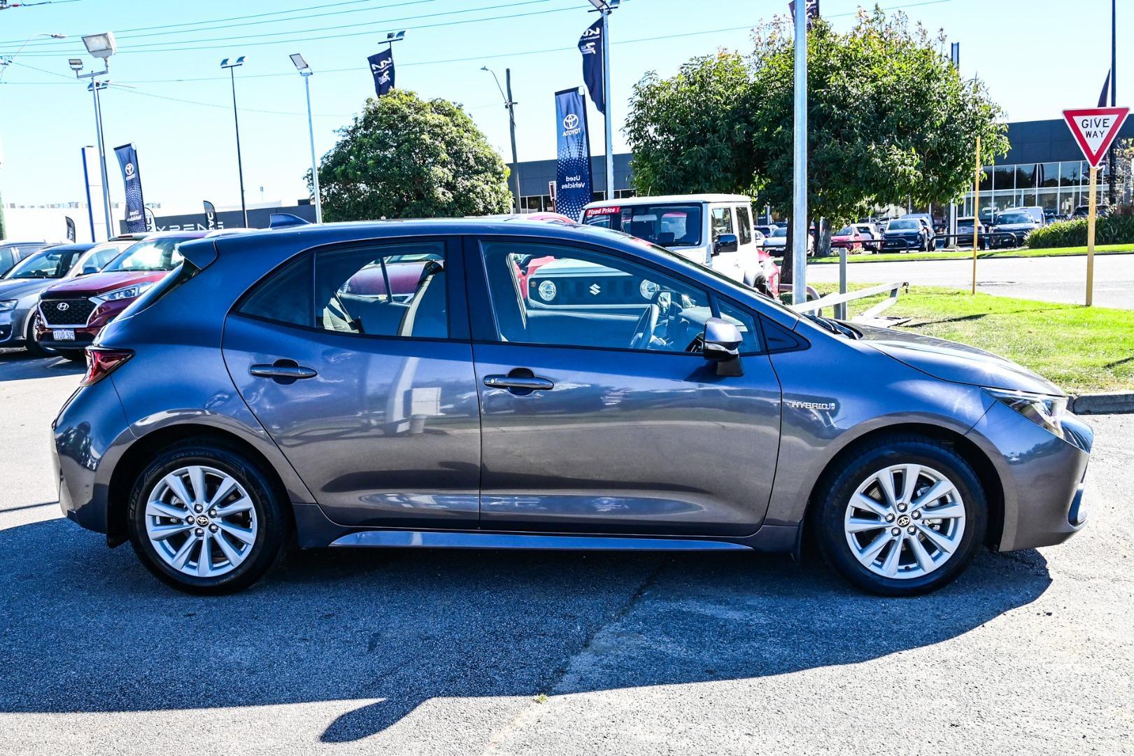 2023 Toyota Corolla Ascent Sport in Silver