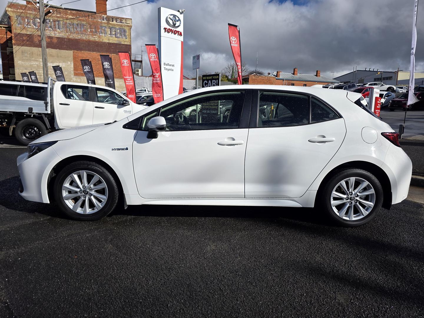 2023 Toyota Corolla Ascent Sport in White