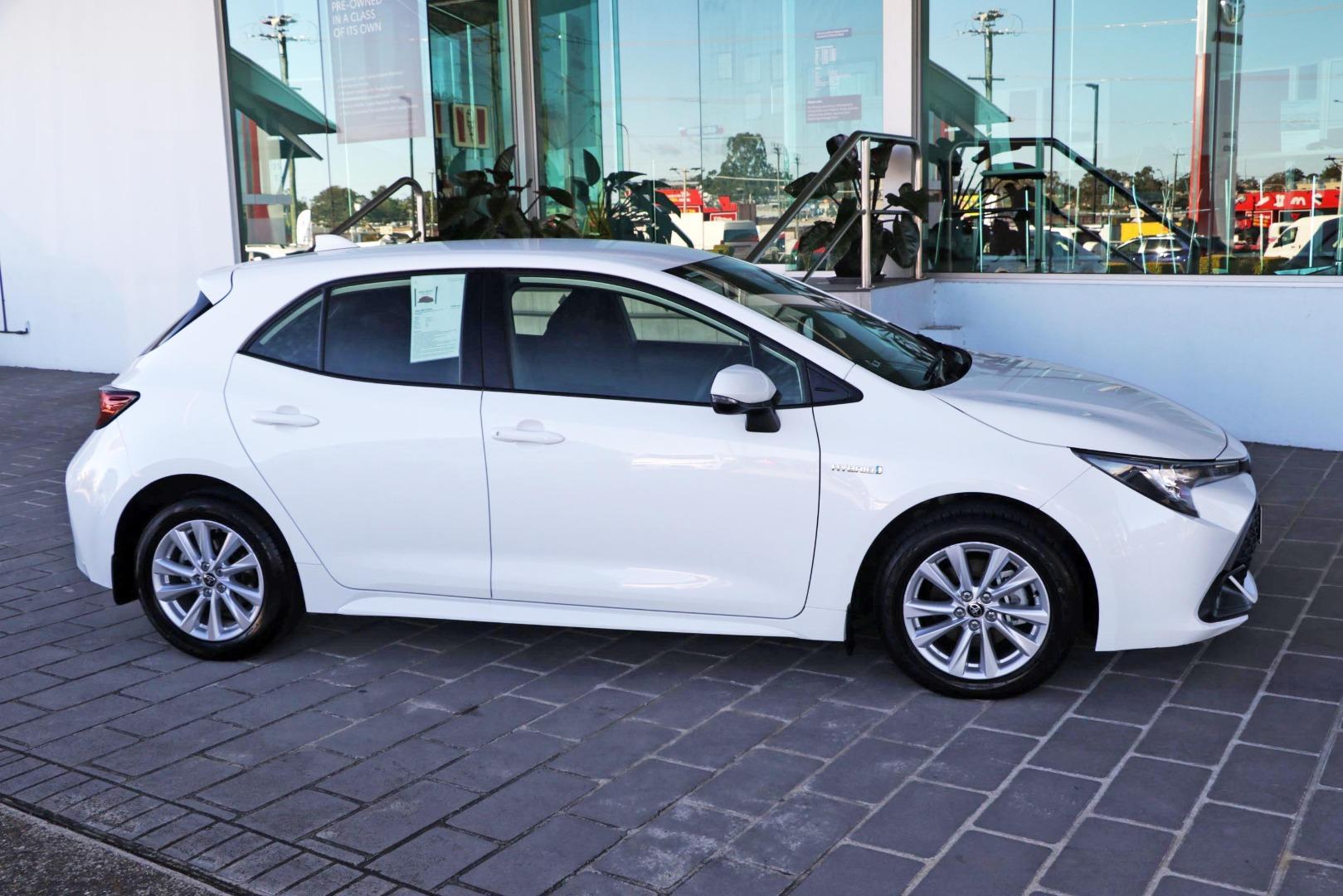 2023 Toyota Corolla Ascent Sport in White