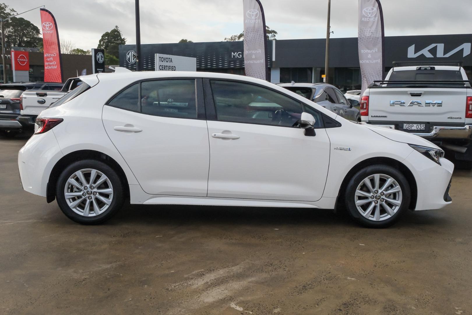 2024 Toyota Corolla Ascent Sport in White