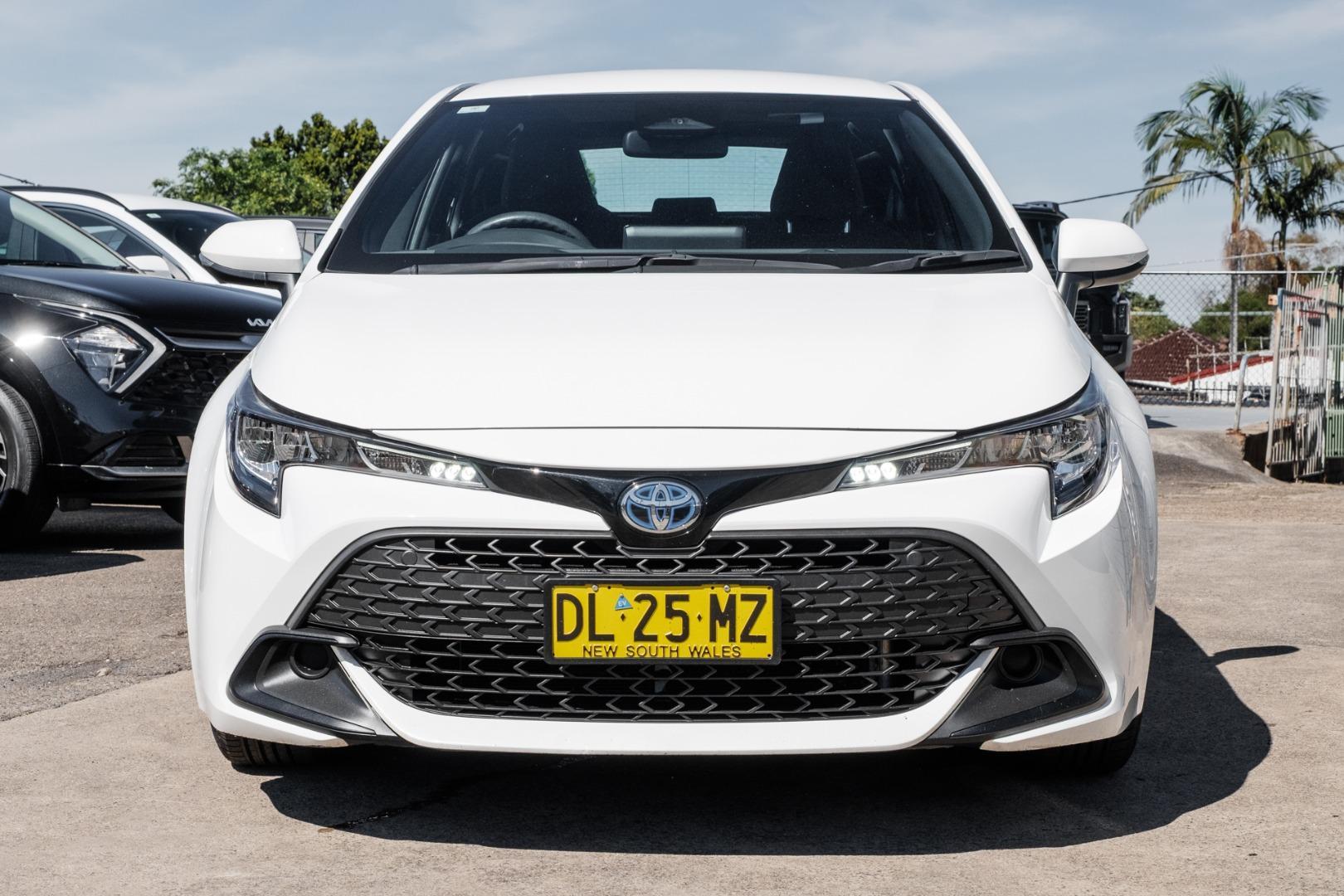 2024 Toyota Corolla Ascent Sport in White