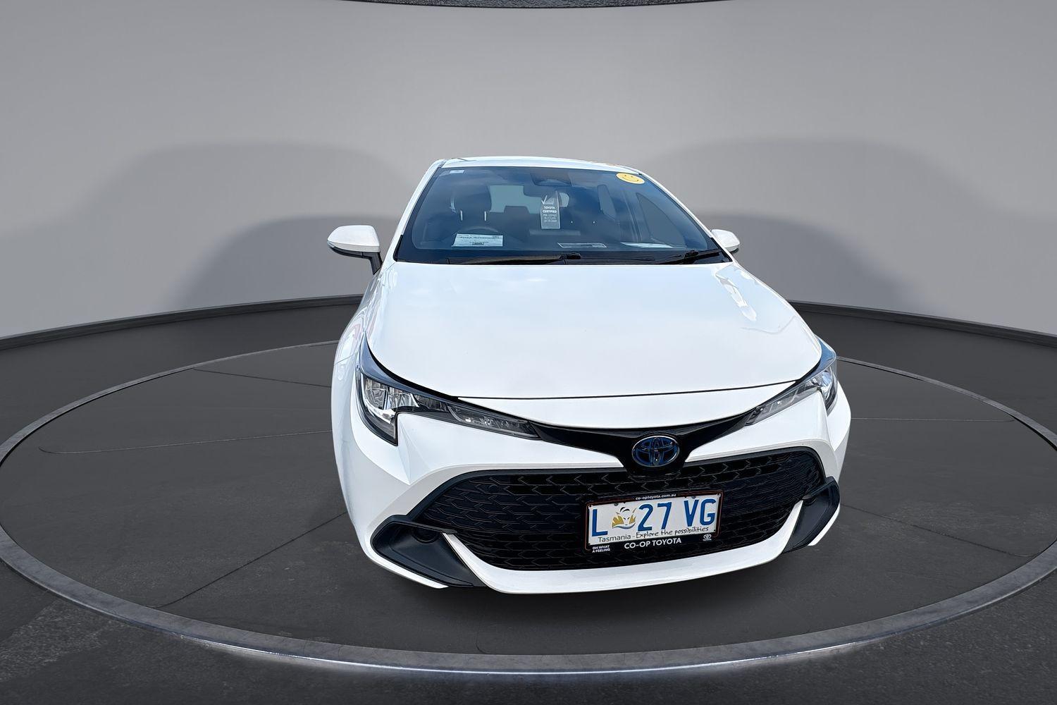 2024 Toyota Corolla Ascent Sport in White