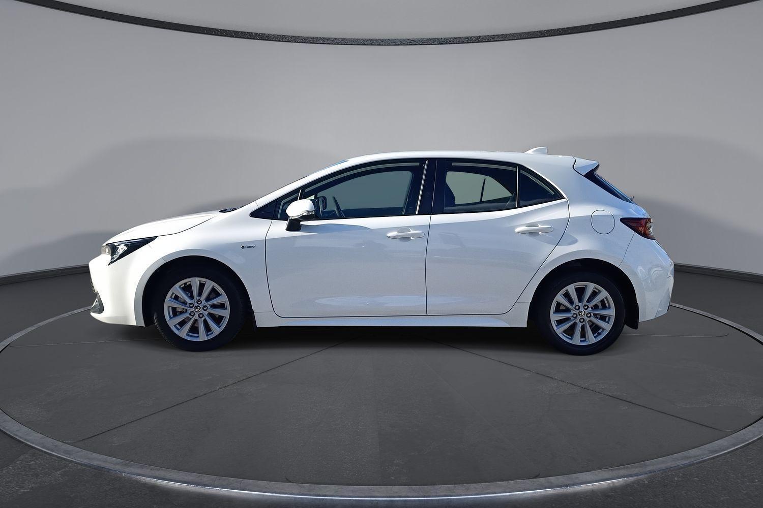 2024 Toyota Corolla Ascent Sport in White