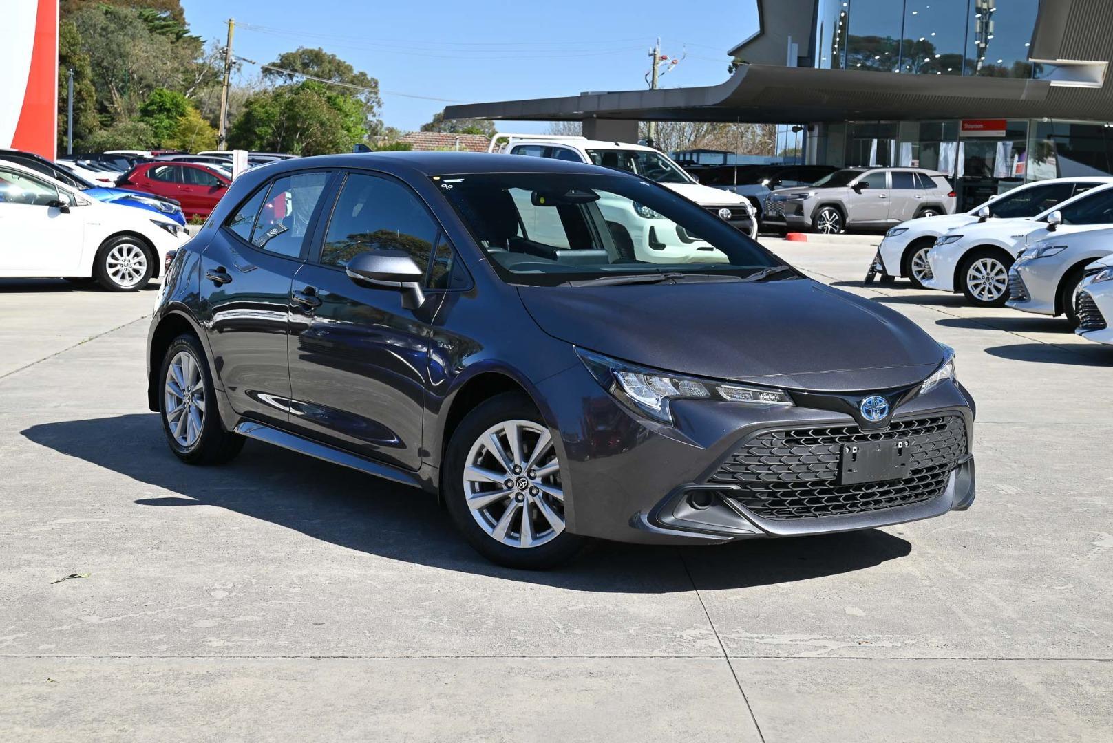 2024 Toyota Corolla Ascent Sport in Silver