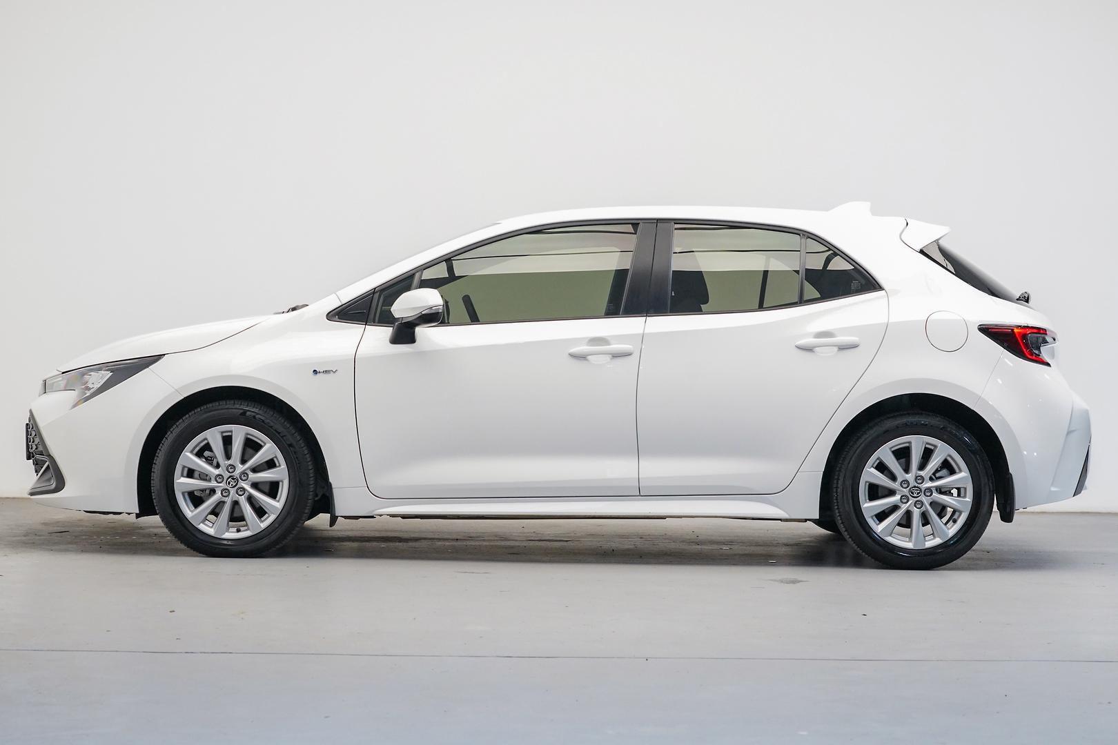 2025 Toyota Corolla Ascent Sport in White