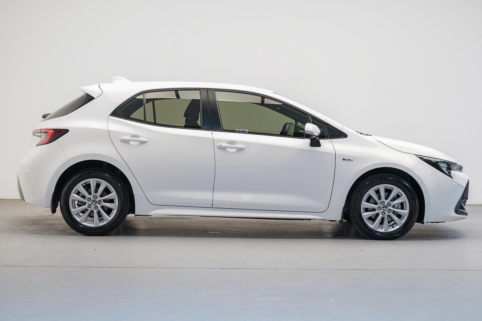 2025 Toyota Corolla Ascent Sport in White