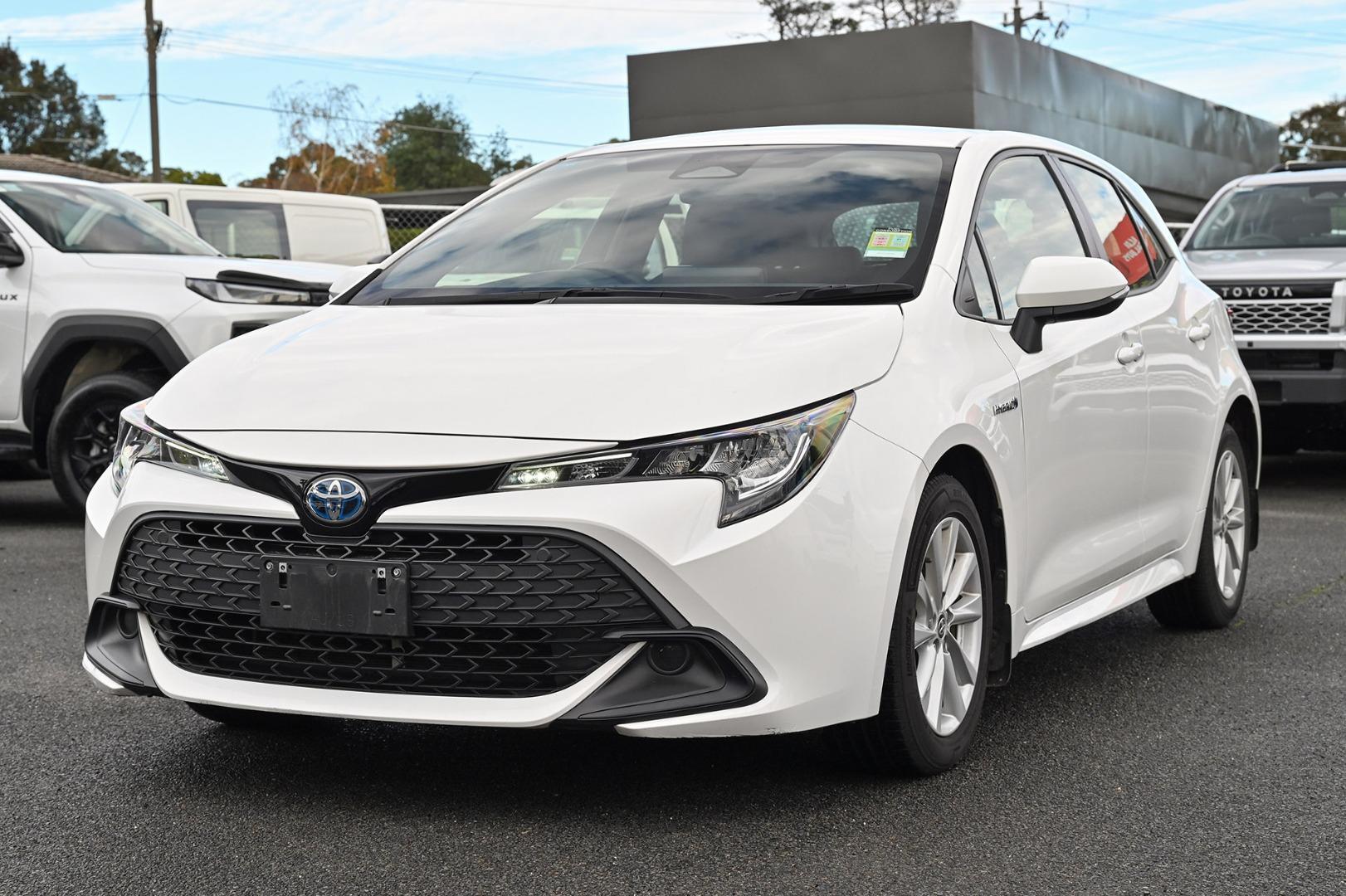 2022 Toyota Corolla Ascent Sport in White