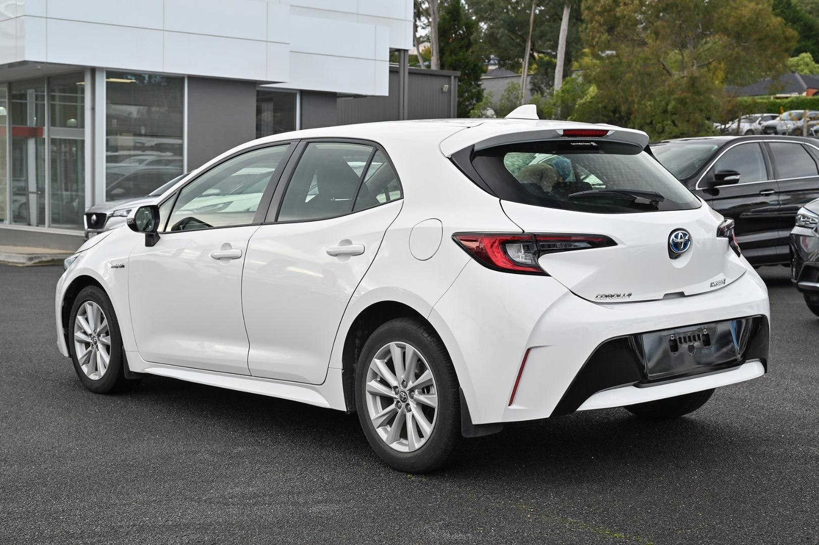 2022 Toyota Corolla Ascent Sport in White