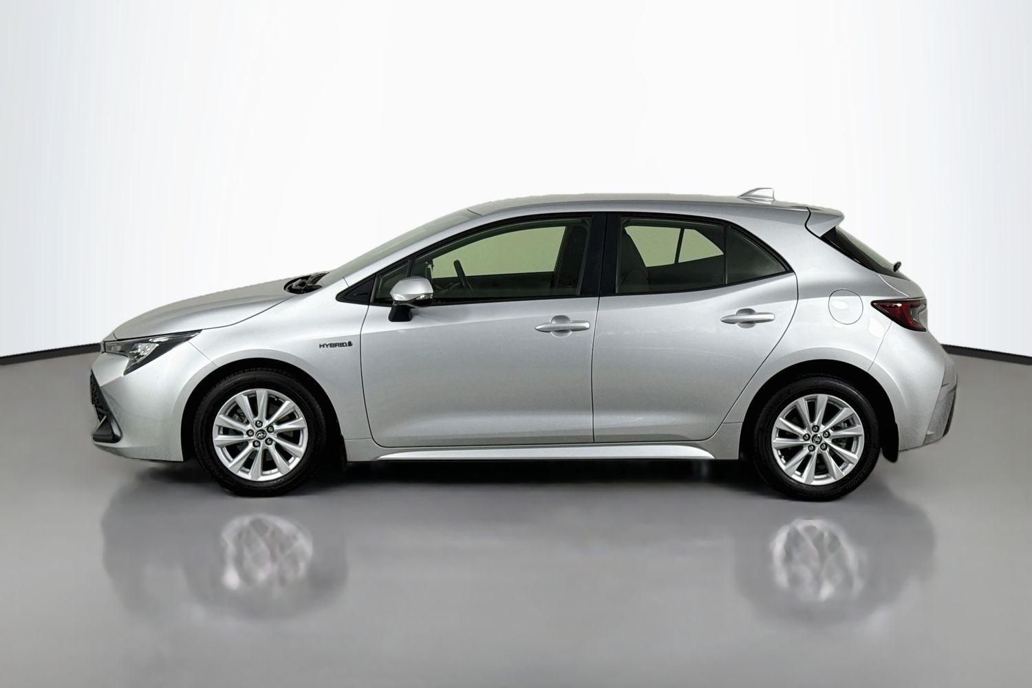 2022 Toyota Corolla Ascent Sport in Silver