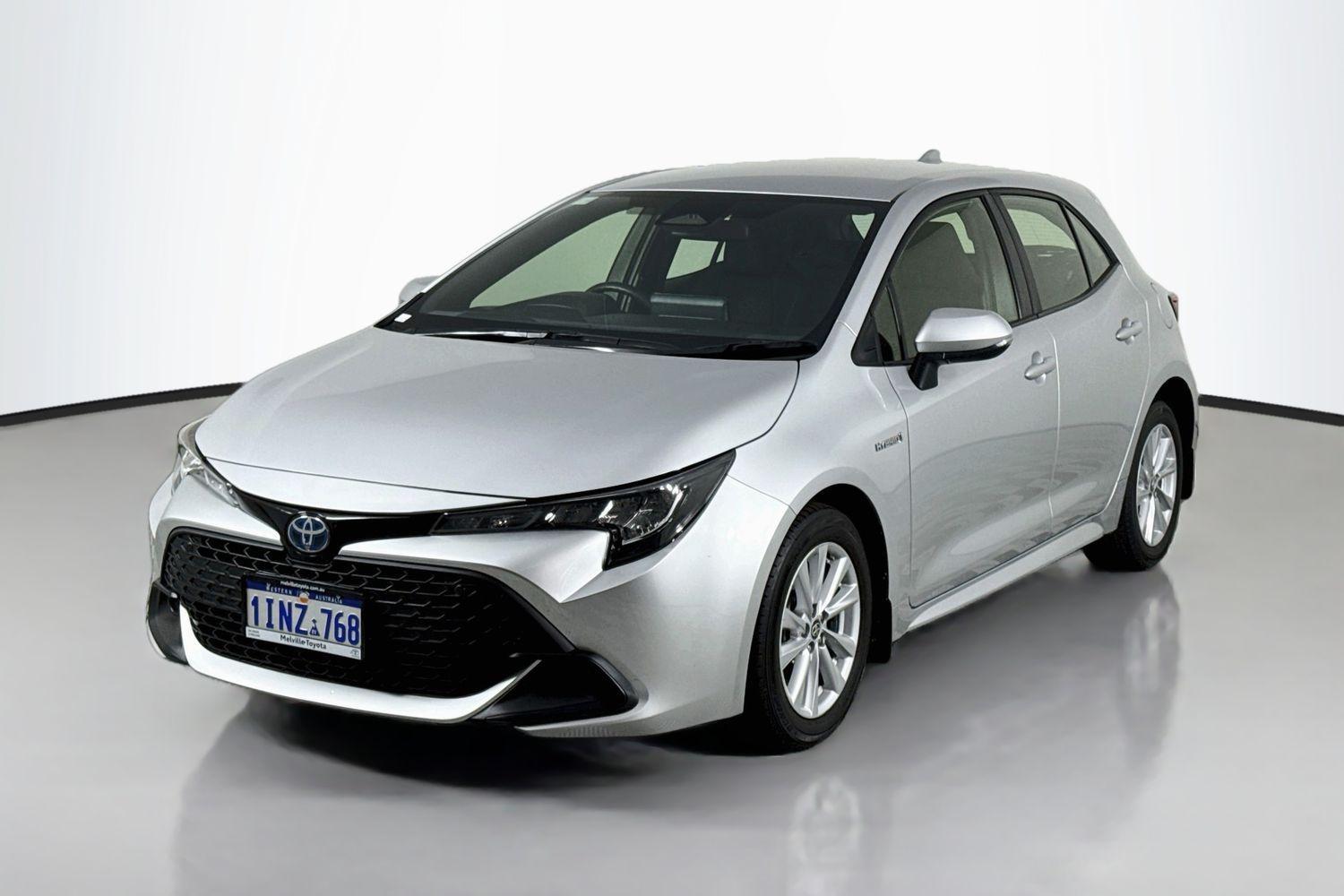 2022 Toyota Corolla Ascent Sport in Silver