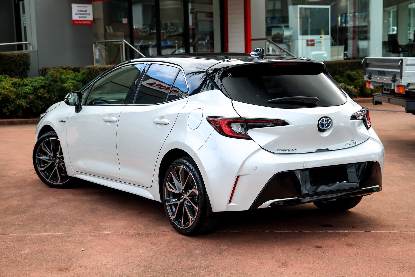 2023 Toyota Corolla ZR in Two Tone White
