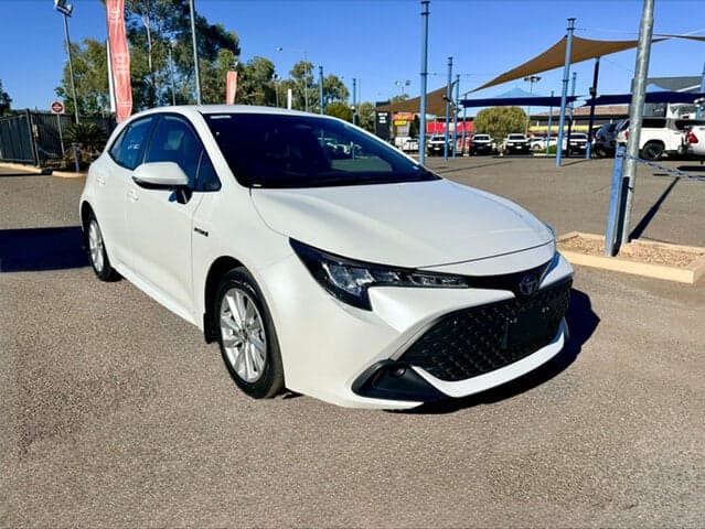 2023 Toyota Corolla Ascent Sport in White