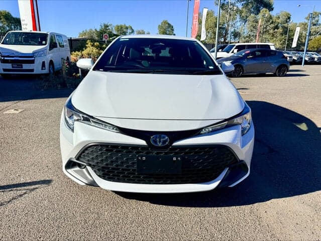 2023 Toyota Corolla Ascent Sport in White