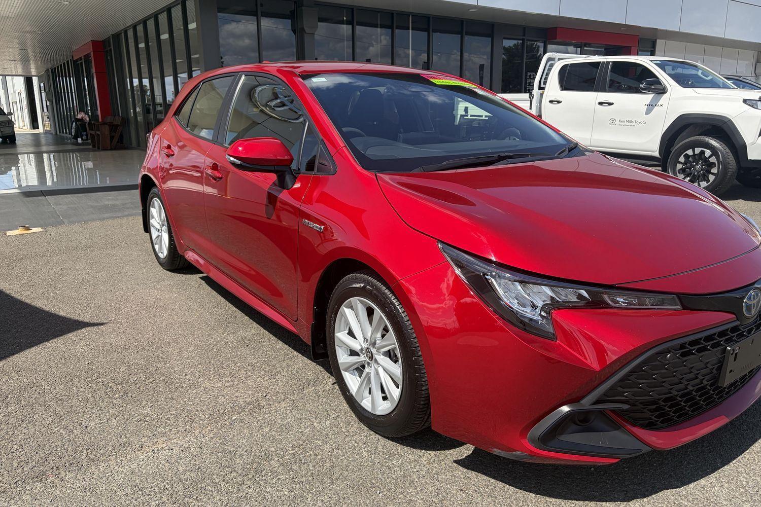 2023 Toyota Corolla Ascent Sport in Red