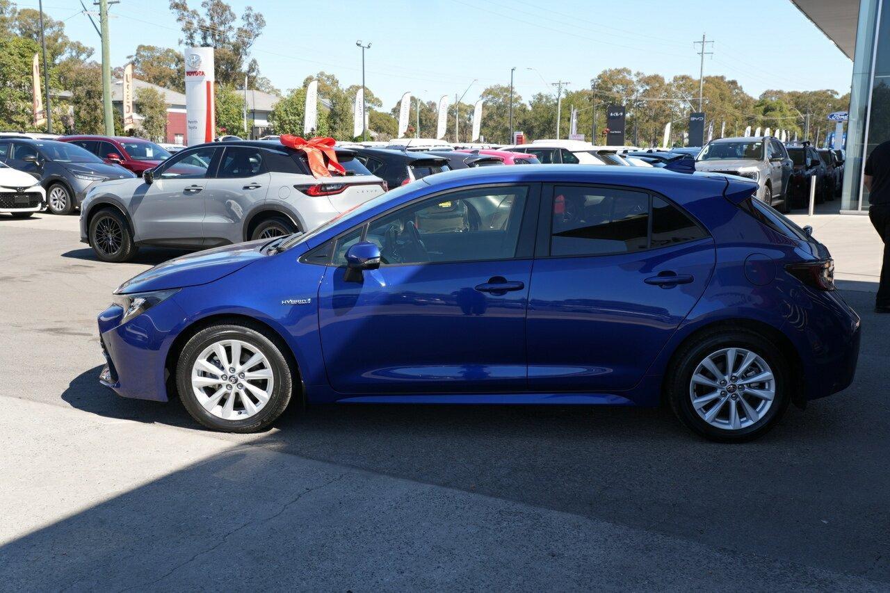 2023 Toyota Corolla SX in Blue