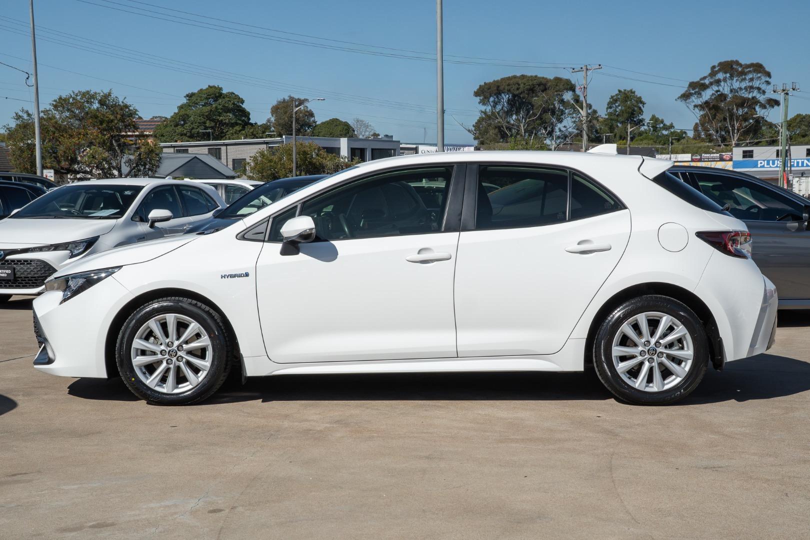 2023 Toyota Corolla Ascent Sport in White