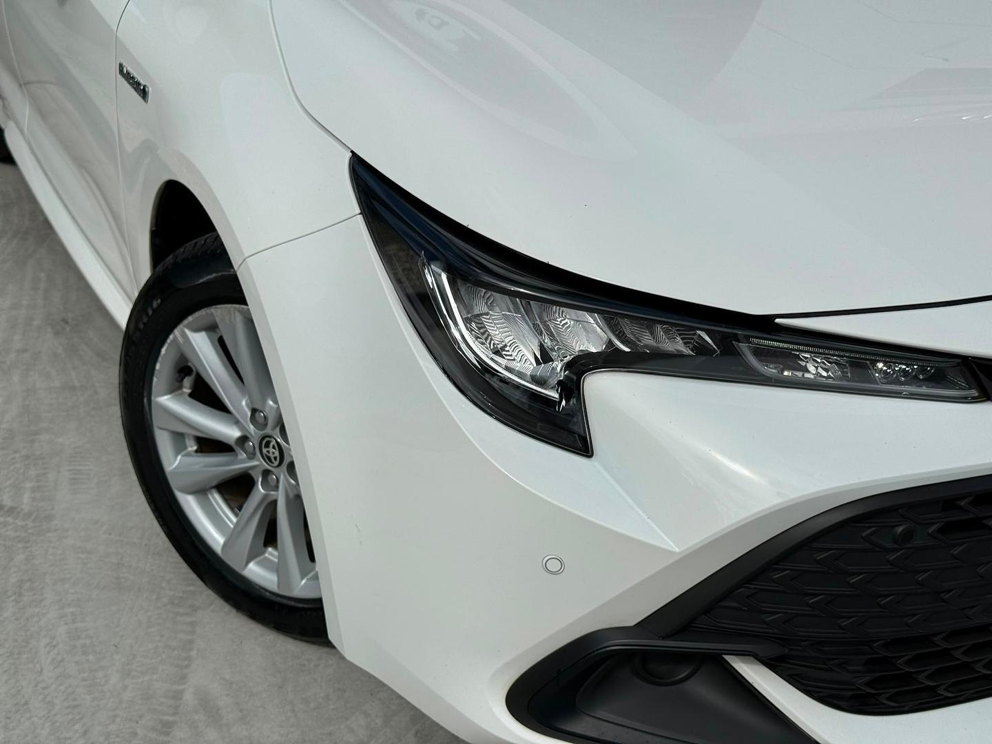 2023 Toyota Corolla Ascent Sport in White