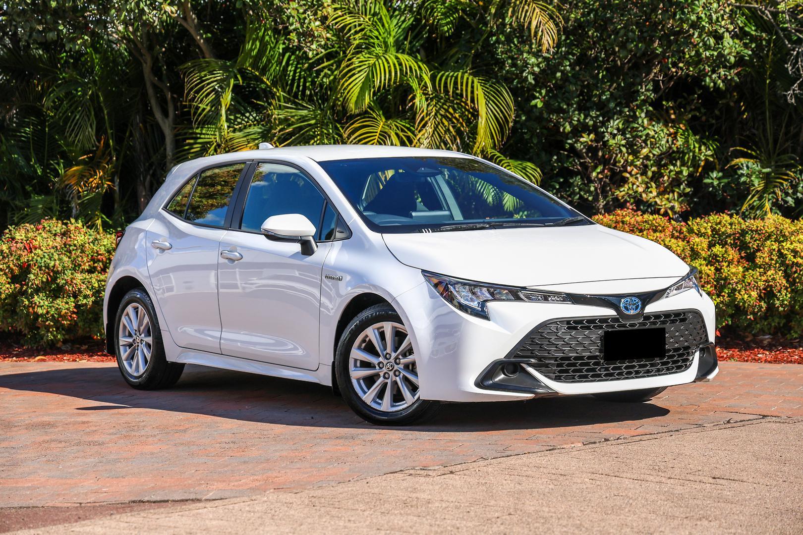 2023 Toyota Corolla Ascent Sport in White