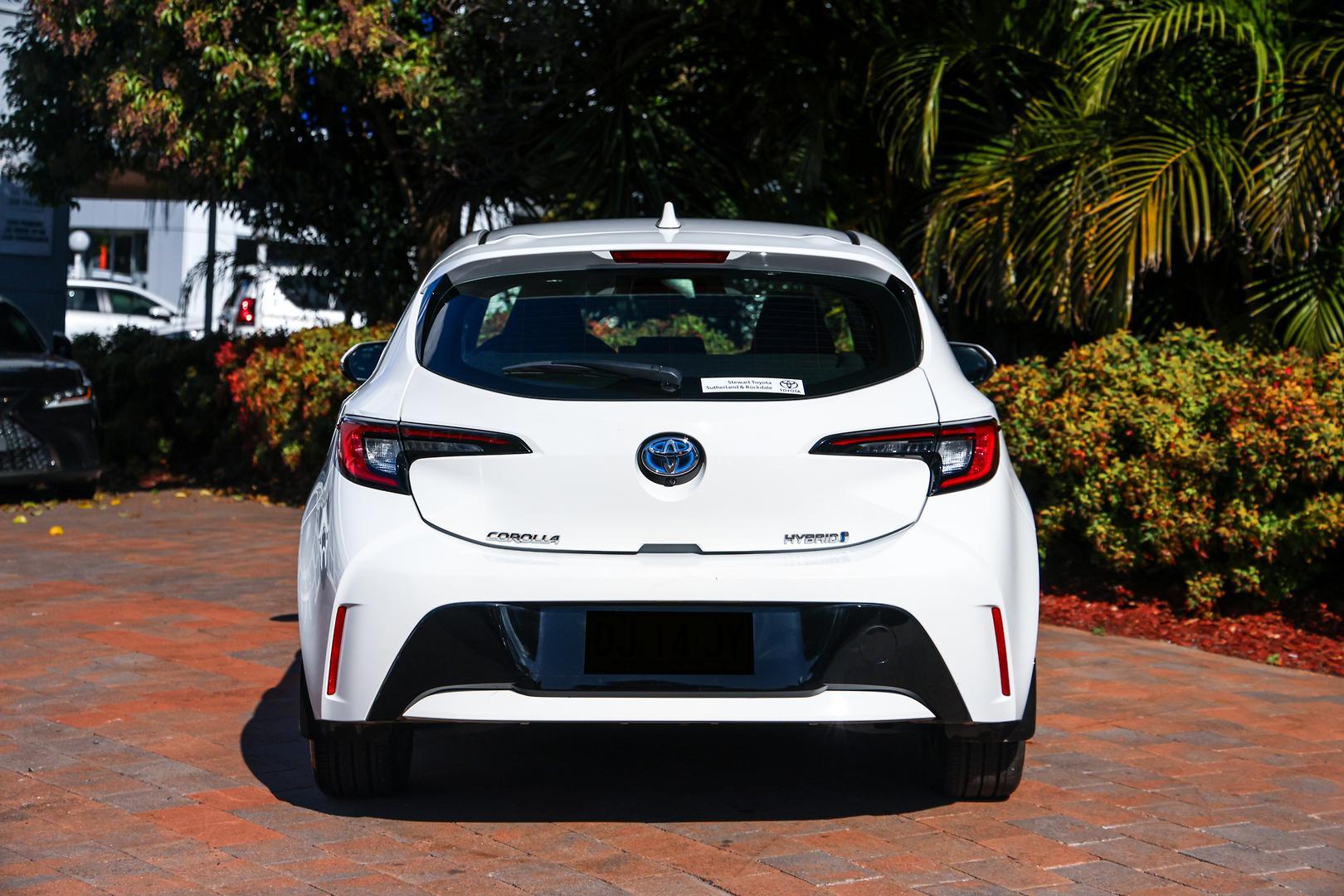 2023 Toyota Corolla Ascent Sport in White