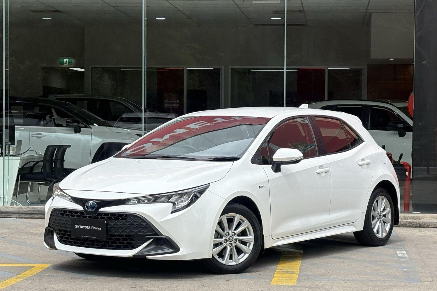 2024 Toyota Corolla Ascent Sport in White