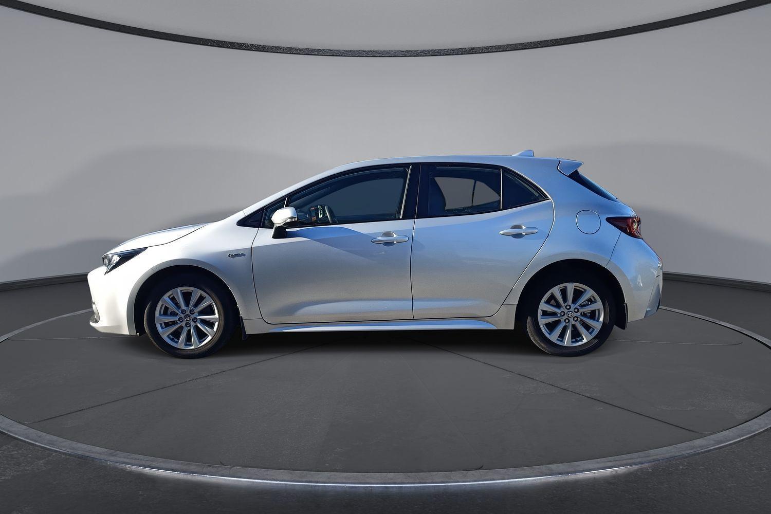 2024 Toyota Corolla Ascent Sport in Silver