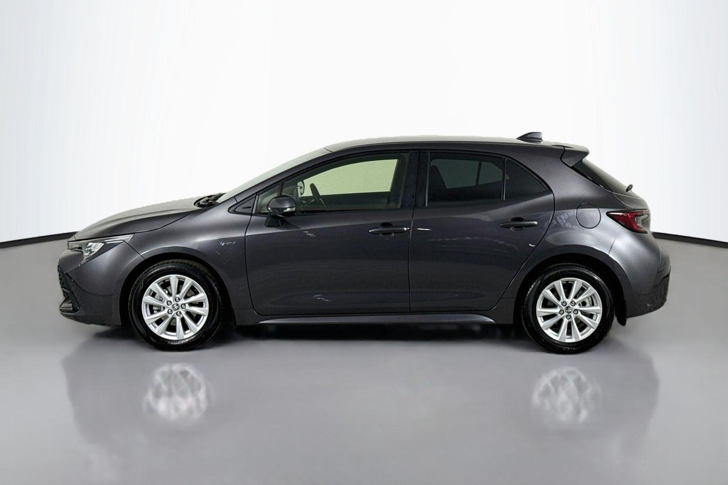 2024 Toyota Corolla SX in Silver