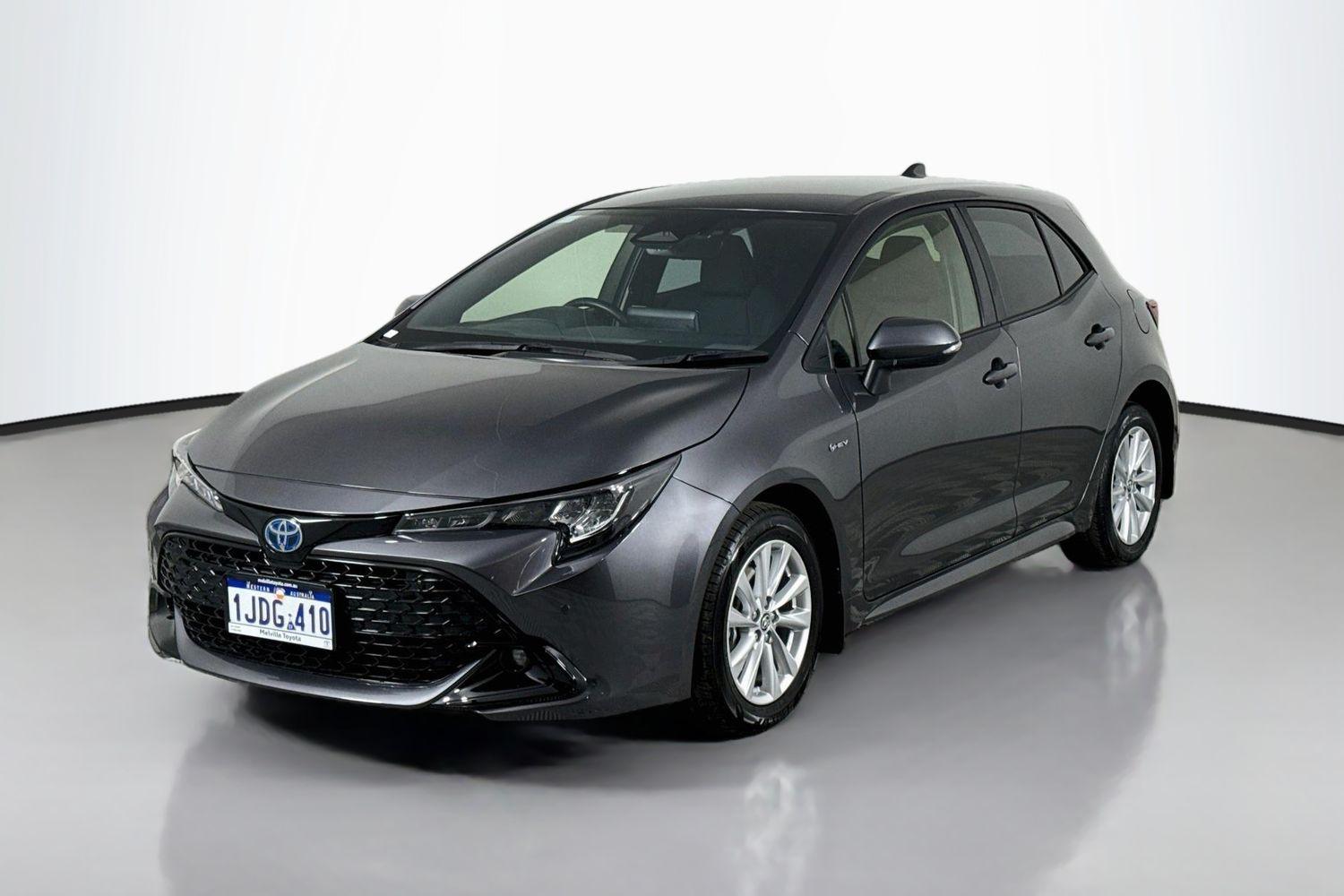2024 Toyota Corolla SX in Silver