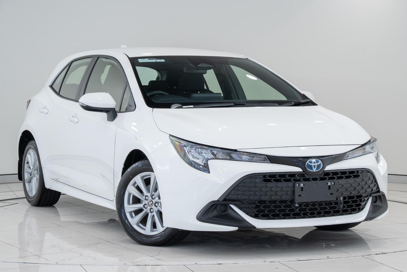 2025 Toyota Corolla Ascent Sport in White