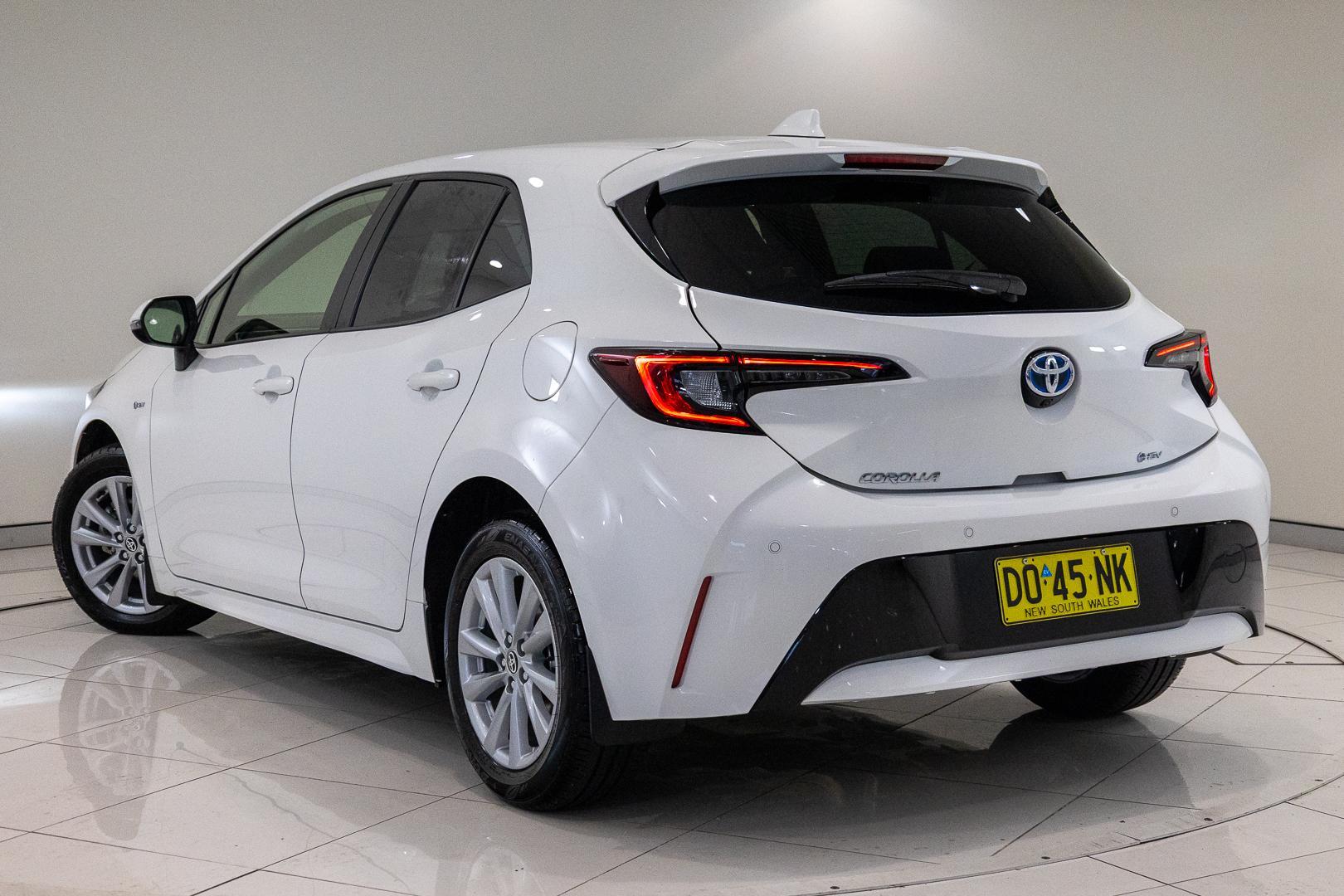 2025 Toyota Corolla SX in White