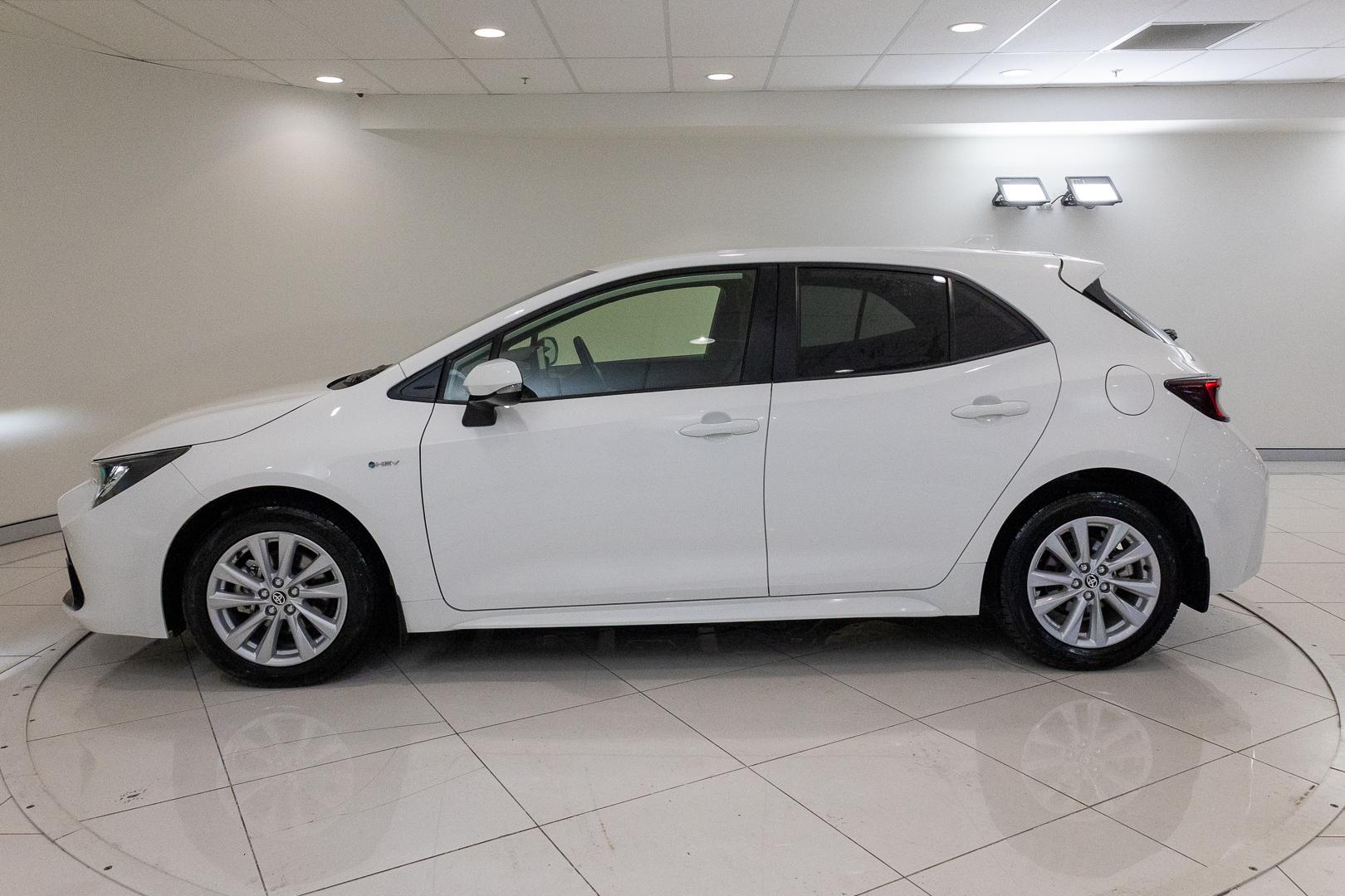 2025 Toyota Corolla SX in White